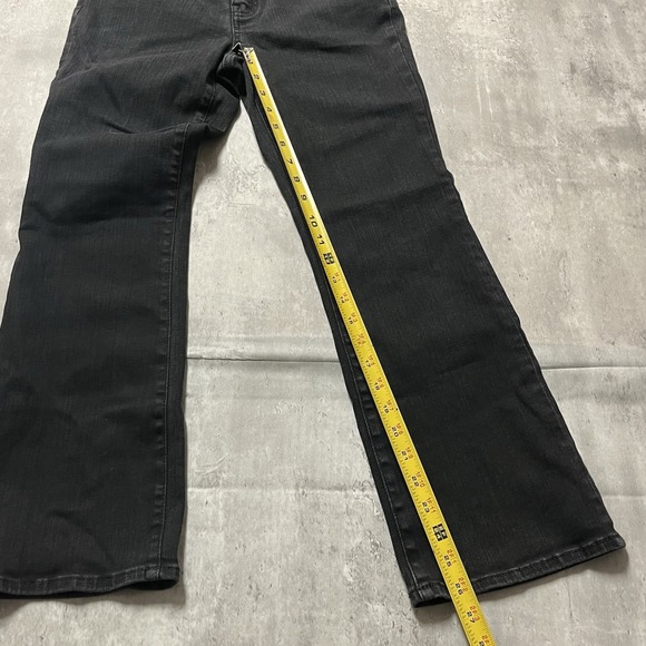 Madewell Mid-rise Kick Out Jeans Black Womens Size 28P Stretch Petite Y2K Flare - Picture 3 of 9